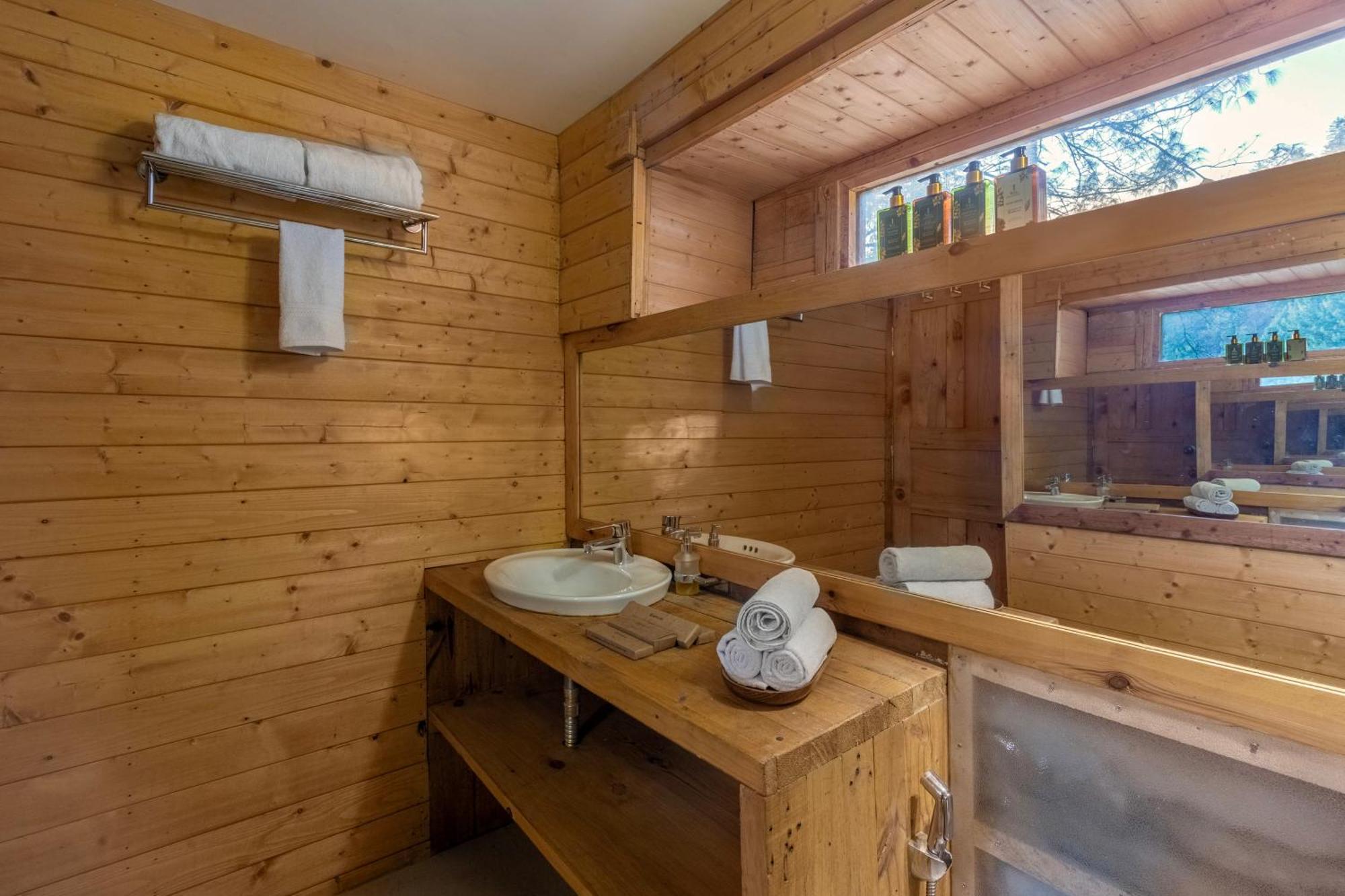 Elivaas 1 Bhk Premium Cottage With Sauna - Everly Simlá Kültér fotó